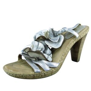 Born Crown ‎ Women Gladiator Sandal Shoes Silver Leather Size 8 Medium